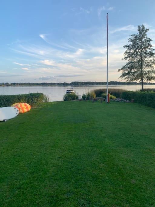 Huset Ved Soen Taet Pa Herning Og Mch Og Boxen 90 M2 Sunds Bagian luar foto
