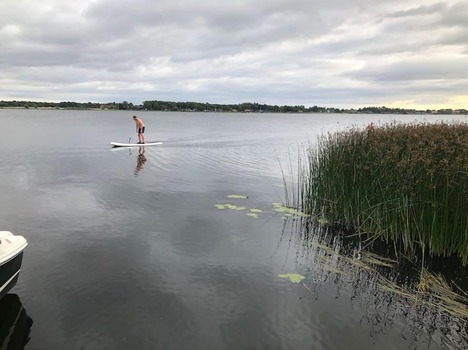 Huset Ved Soen Taet Pa Herning Og Mch Og Boxen 90 M2 Sunds Bagian luar foto