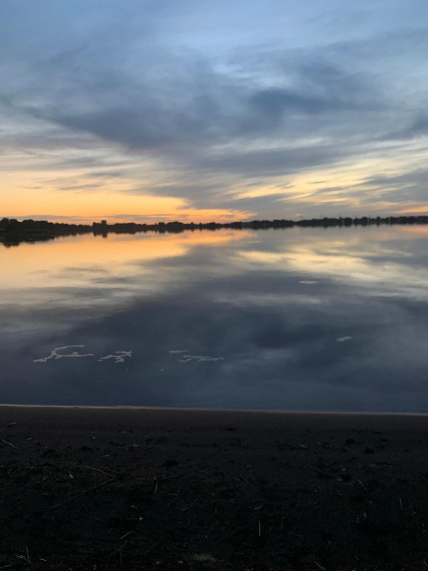 Huset Ved Soen Taet Pa Herning Og Mch Og Boxen 90 M2 Sunds Bagian luar foto